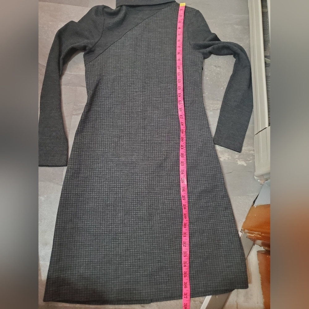 Theory "Tajello Delfina" Houndstooth Turtleneck Long Sleeve Dress. Wool Blend. M - Picture 10 of 10